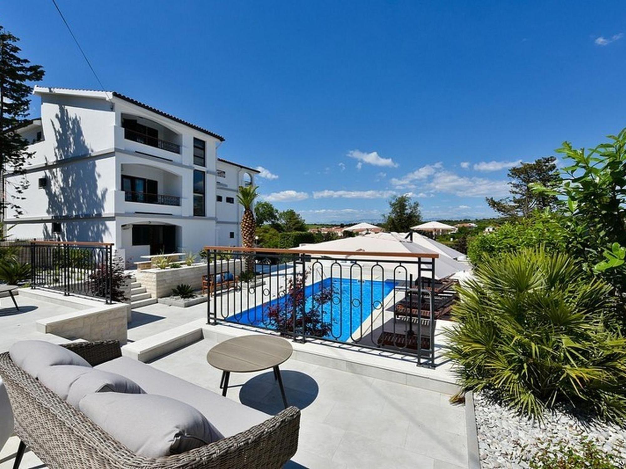 Mediterraneo Garden Apartments Петрчане Номер фото